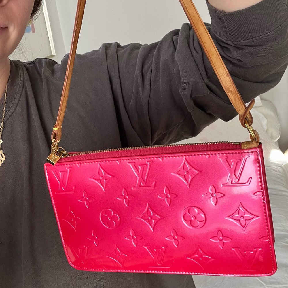 Louis Vuitton Hot Pink Vernis Lexington Pochette Monogram